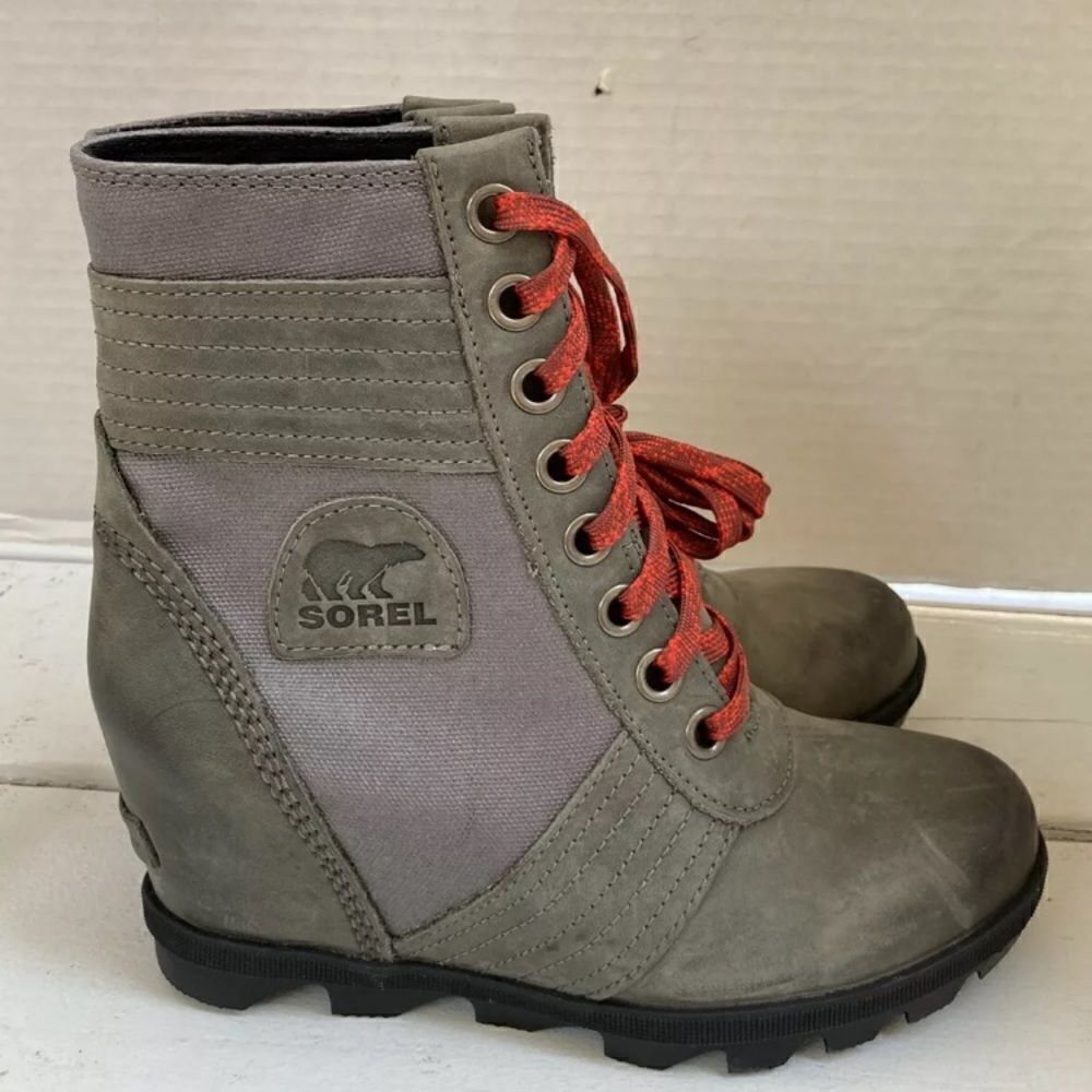 Sorel Lexie wedge size 7 quarry